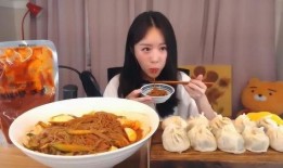 娱乐吃瓜酱吃面条视频,趣味横生瞬间引网友热议